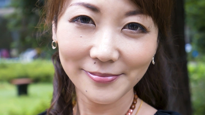 ETQT-061 ภรรยาอายุ 38 ปีที่มีขาที่มีสุขภาพดี